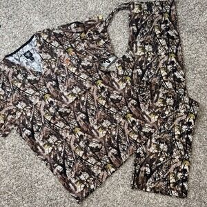 Med Couture Unisex Camouflage Scrub Set V-Neck‎ Top Drawstring Pants Size Medium